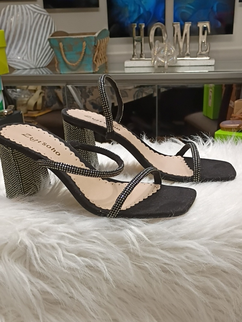 New Zigi Soho Daleyza Black Rhinestone Jeweled Studded Heeled Sandals SZ 7.5 M - Picture 6 of 16